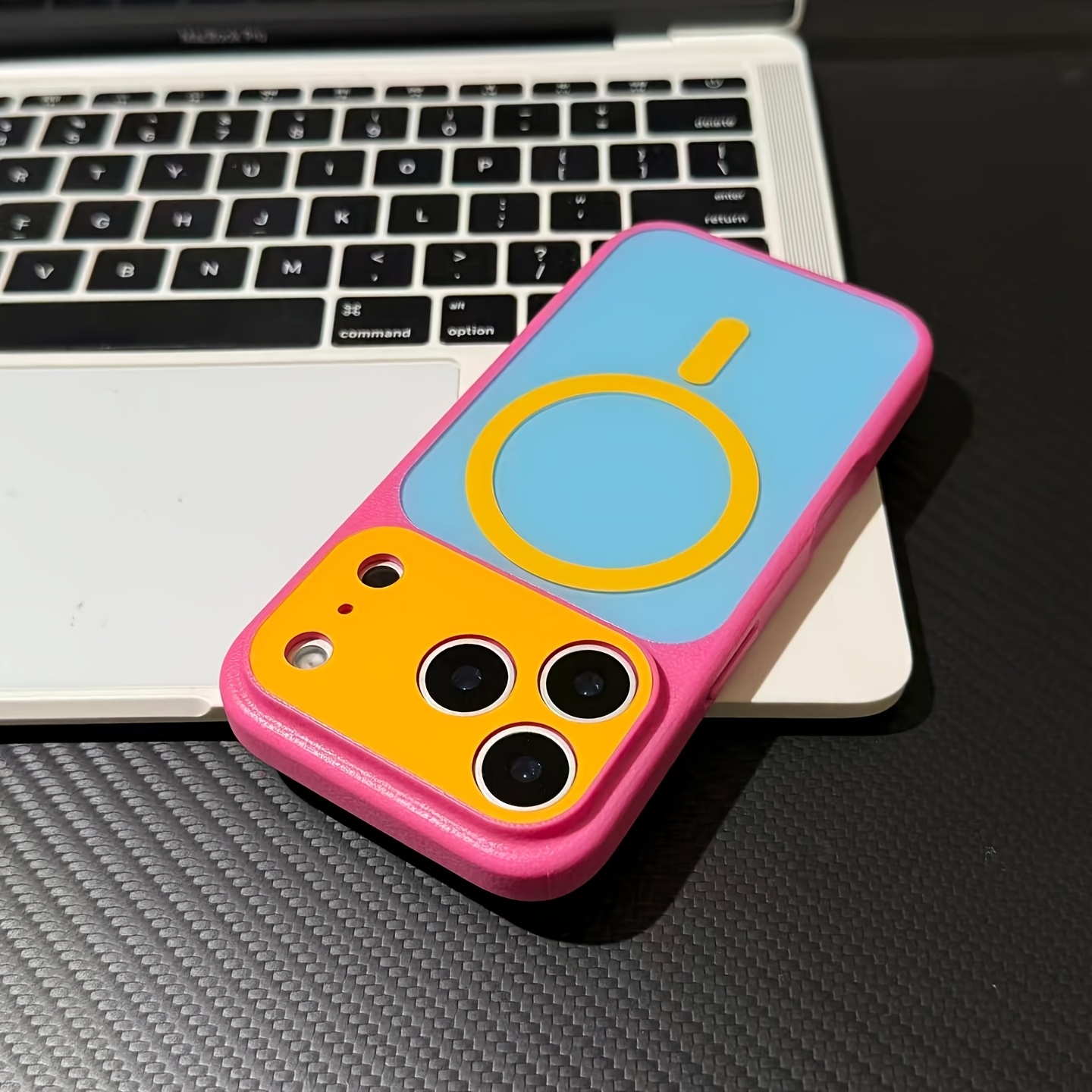 Apple Iphone 15 - Casing Magnetik Magsafe dengan Warna Kontras